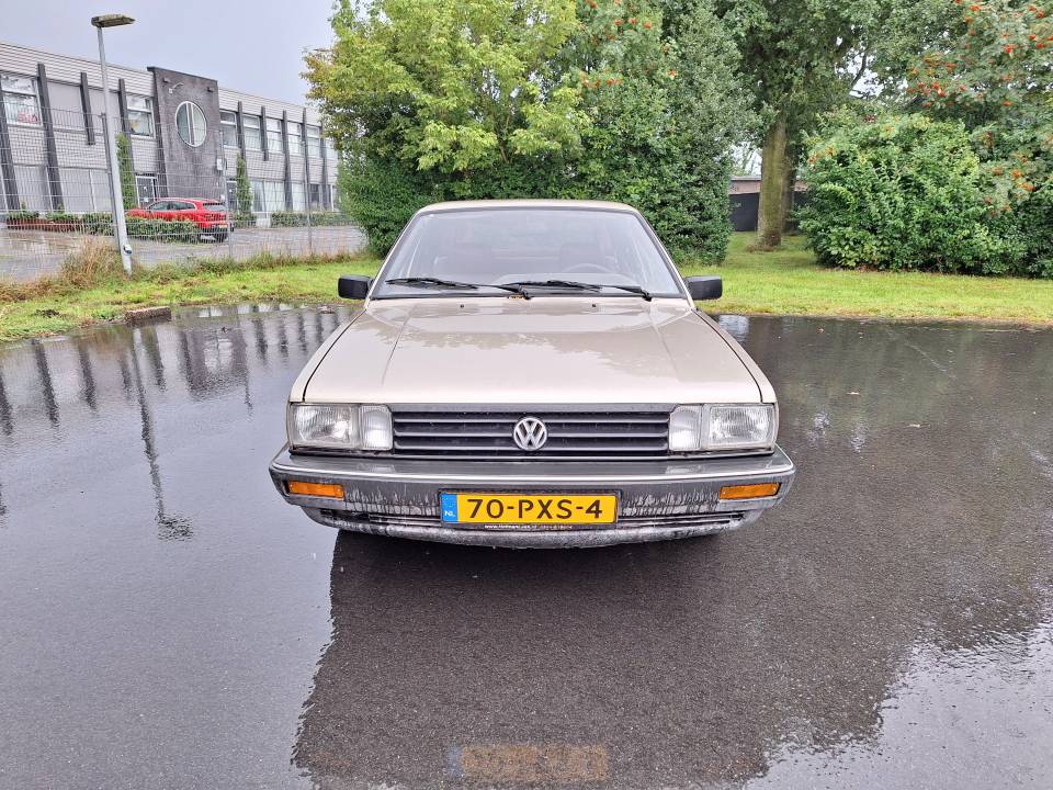 Image 5/14 of Volkswagen Passat TD  1.6 (1986)