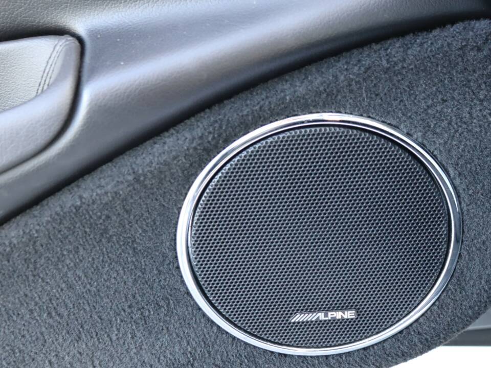 Image 16/50 of Jaguar XJ 8 4.2 (2004)