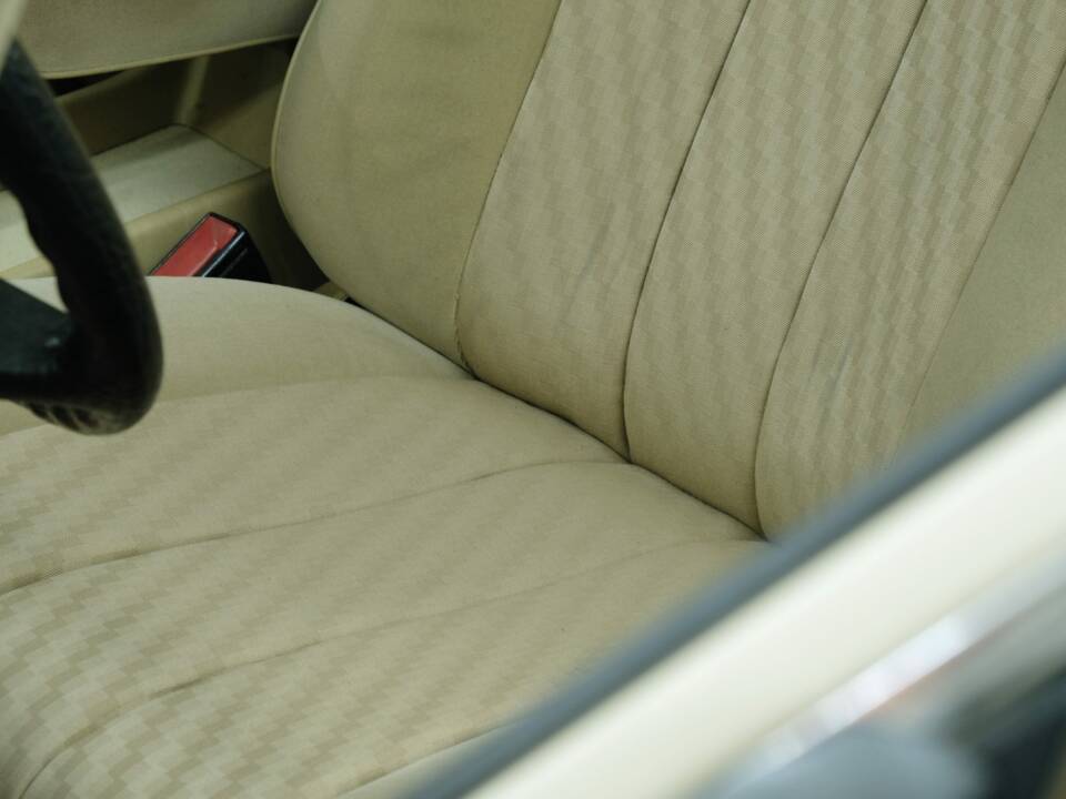 Bild 46/50 von Mercedes-Benz 280 S (1982)