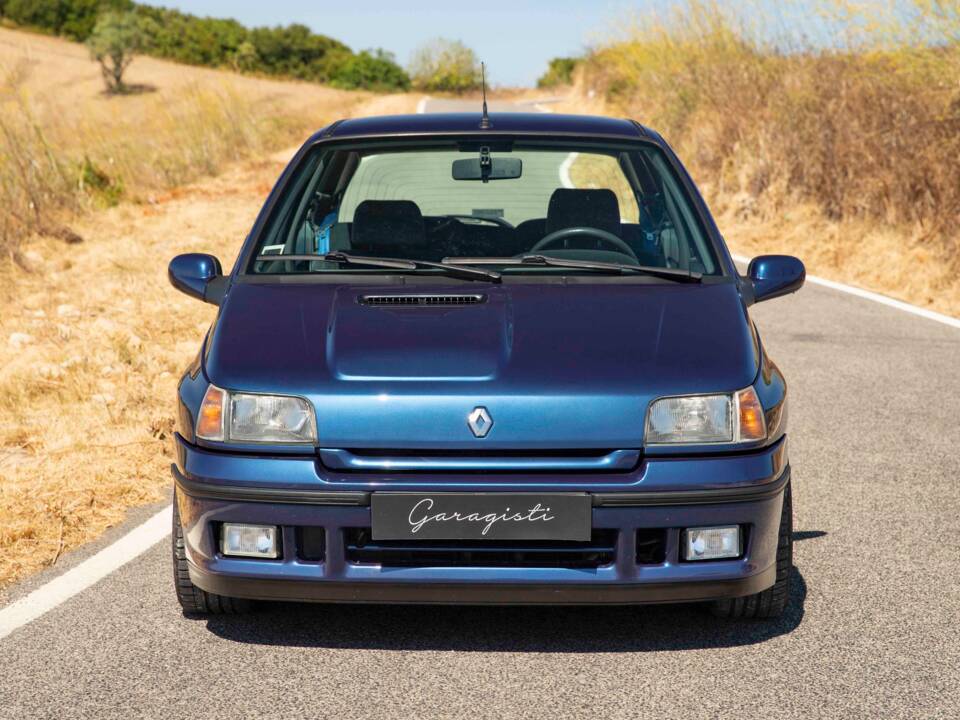 Image 16/87 of Renault Clio I Williams (1994)