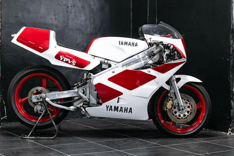 Image 1/28 of Yamaha DUMMY (1988)