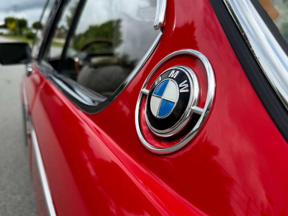 Image 23/73 of BMW 2,5 CS (1975)