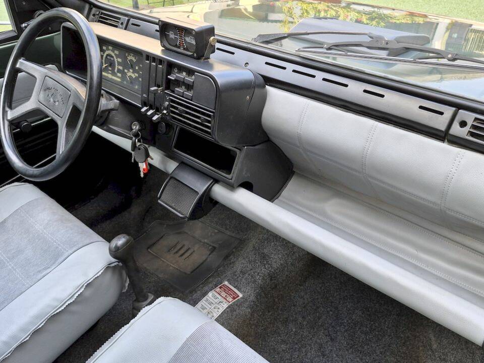 Bild 31/37 von FIAT Panda 4x4 1,0 (1989)