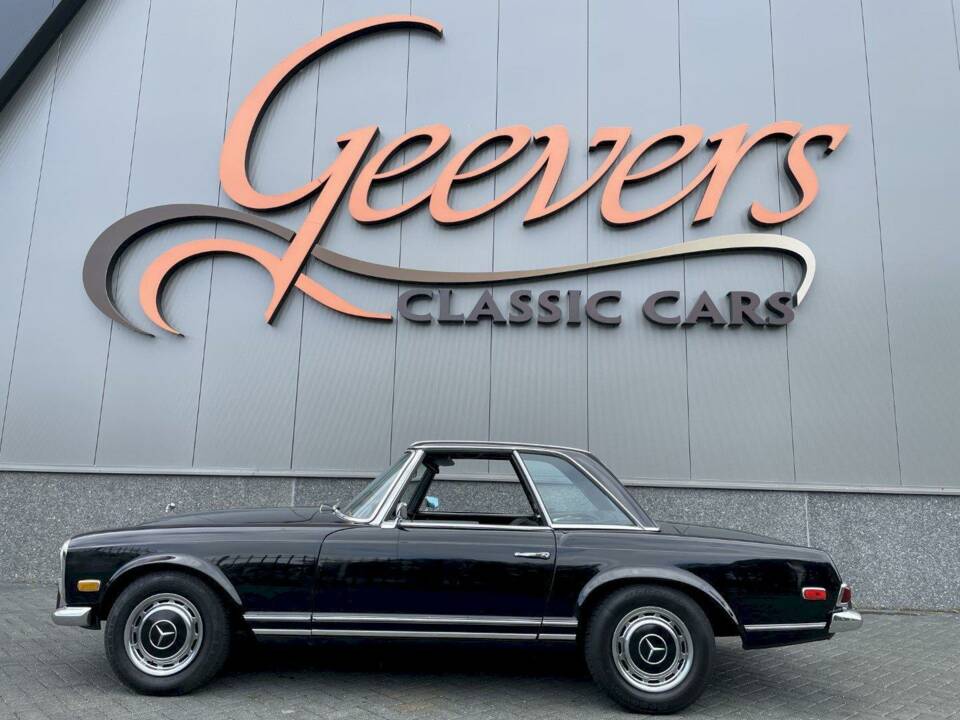Immagine 2/36 di Mercedes-Benz 280 SL (1968)