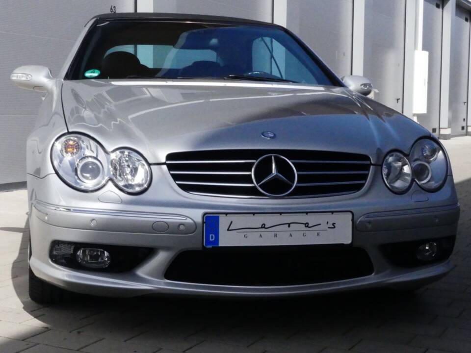 Imagen 46/48 de Mercedes-Benz CLK 55 AMG (2003)