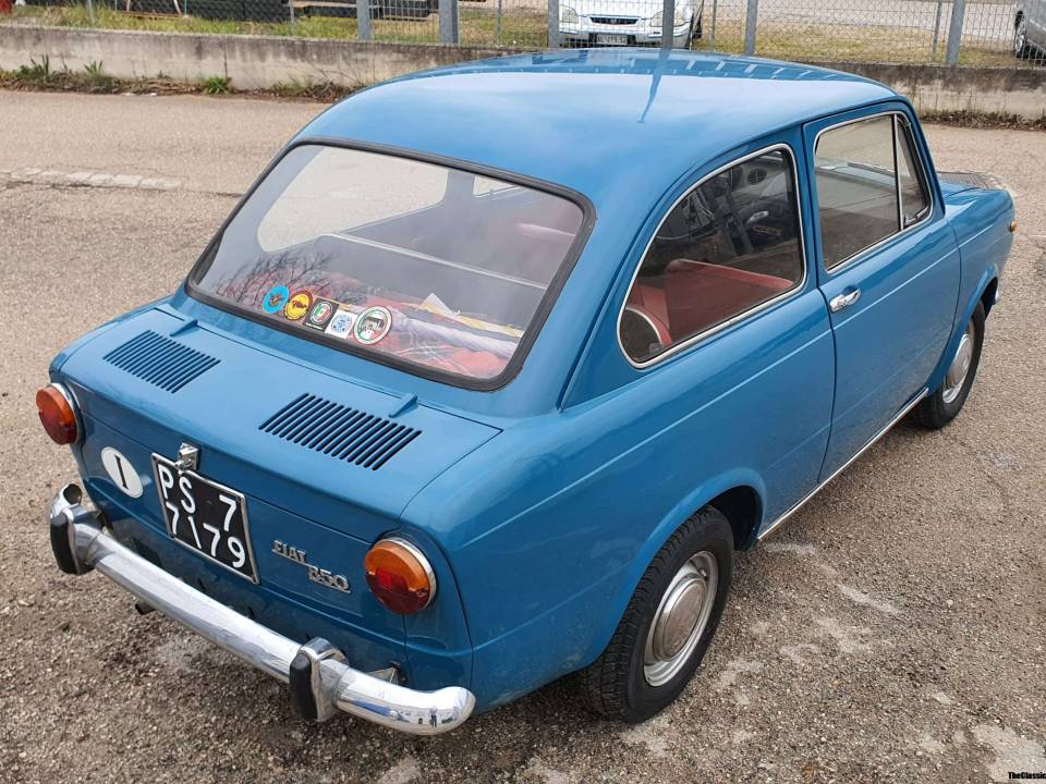 Image 16/47 of FIAT 850 Super (1965)