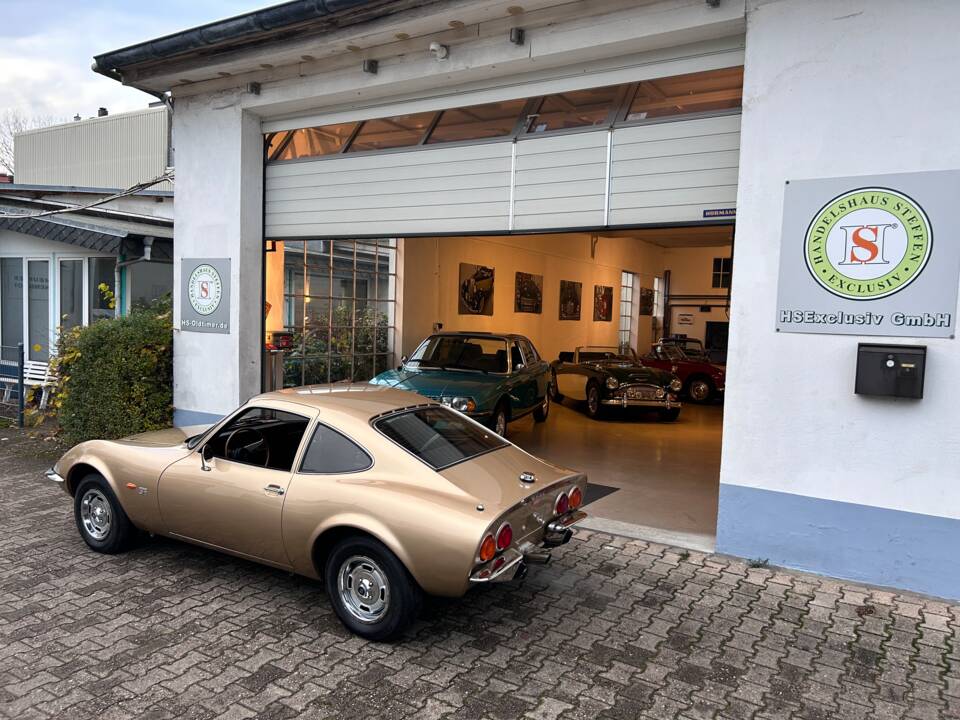 Image 34/35 of Opel GT 1900 (1970)