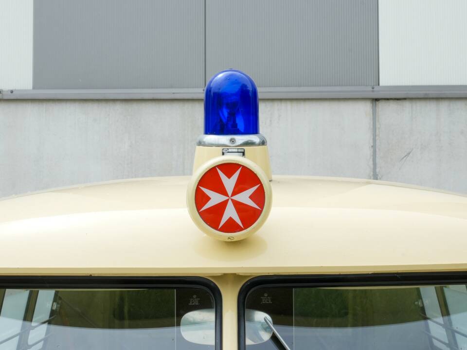 Bild 11/37 von Volkswagen T1 Kastenwagen (1966)