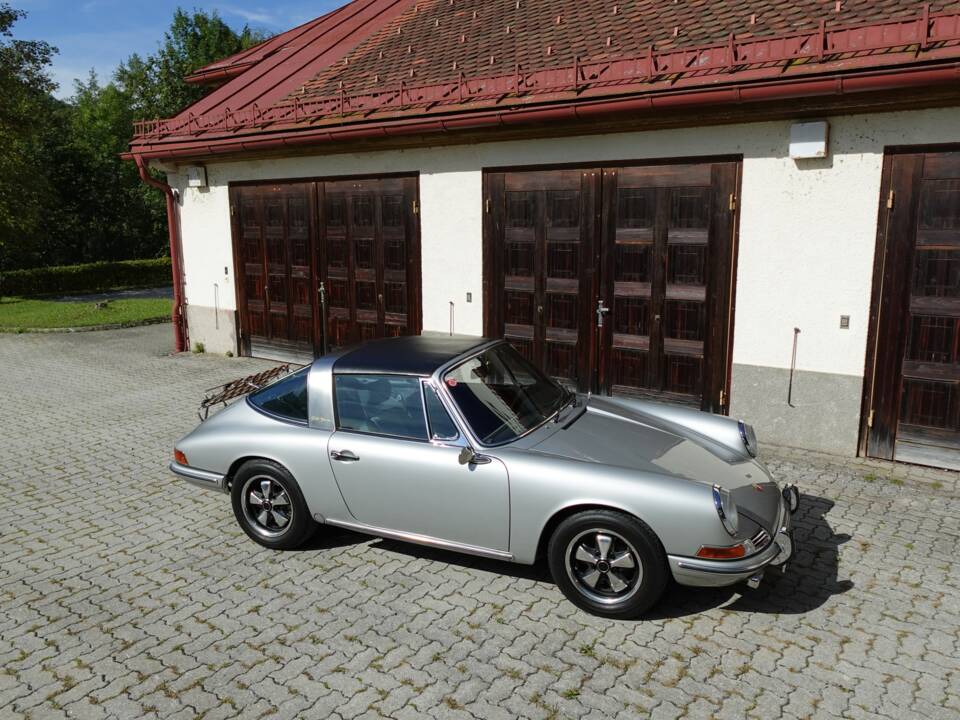 Bild 40/42 von Porsche 911 2.0 T (1968)