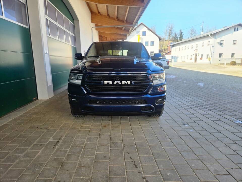 Image 6/69 of Dodge Ram 1500 (2022)