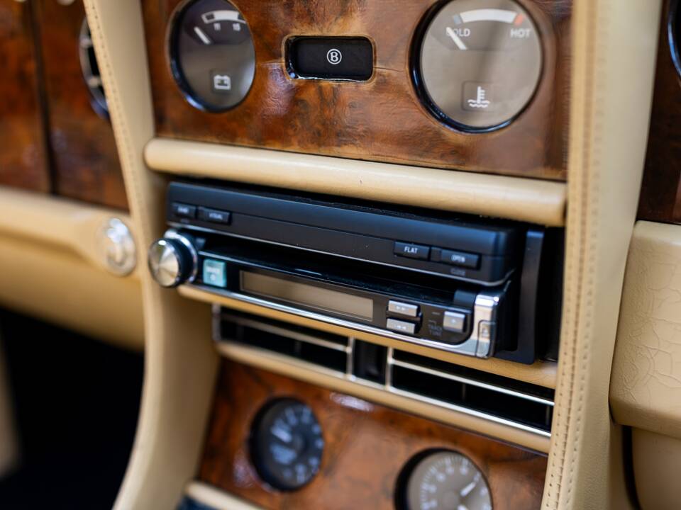 Bild 49/50 von Bentley Azure (1997)