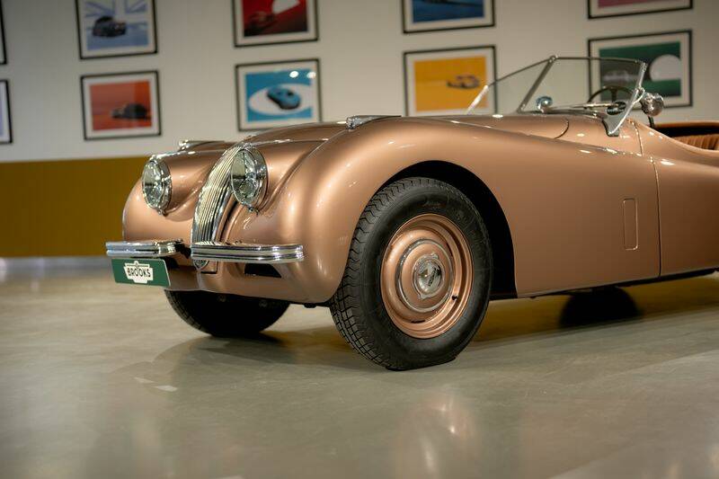 Image 11/50 of Jaguar XK 120 OTS (1952)