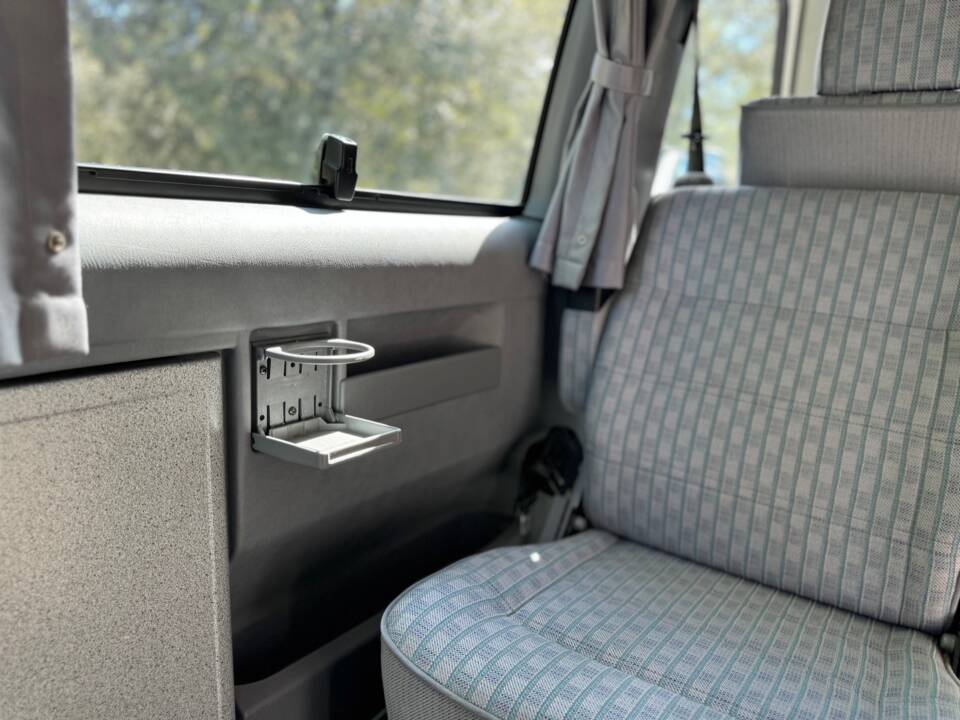 Immagine 27/36 di Volkswagen T4 Multivan 2.5 Syncro (1994)