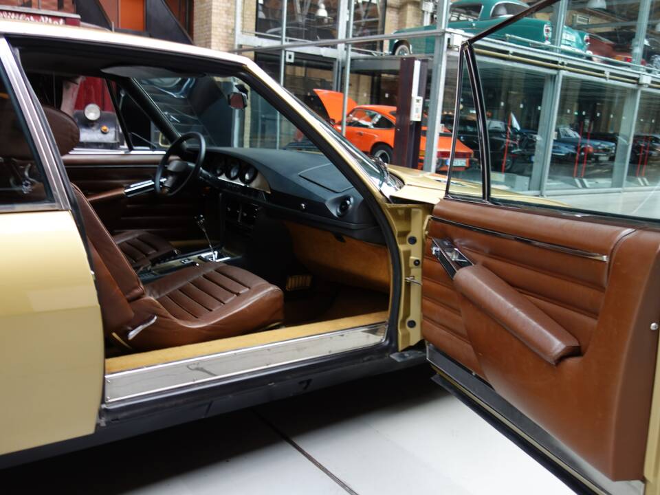 Image 25/32 de Citroën SM injection (1973)