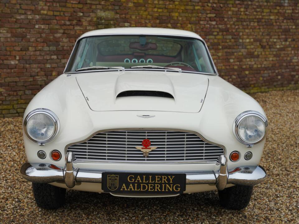 Afbeelding 5/50 van Aston Martin DB 4 (1961)
