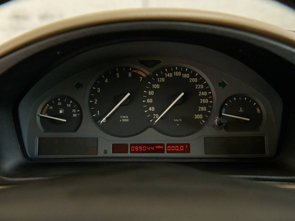 Immagine 40/50 di BMW 850i (1990)
