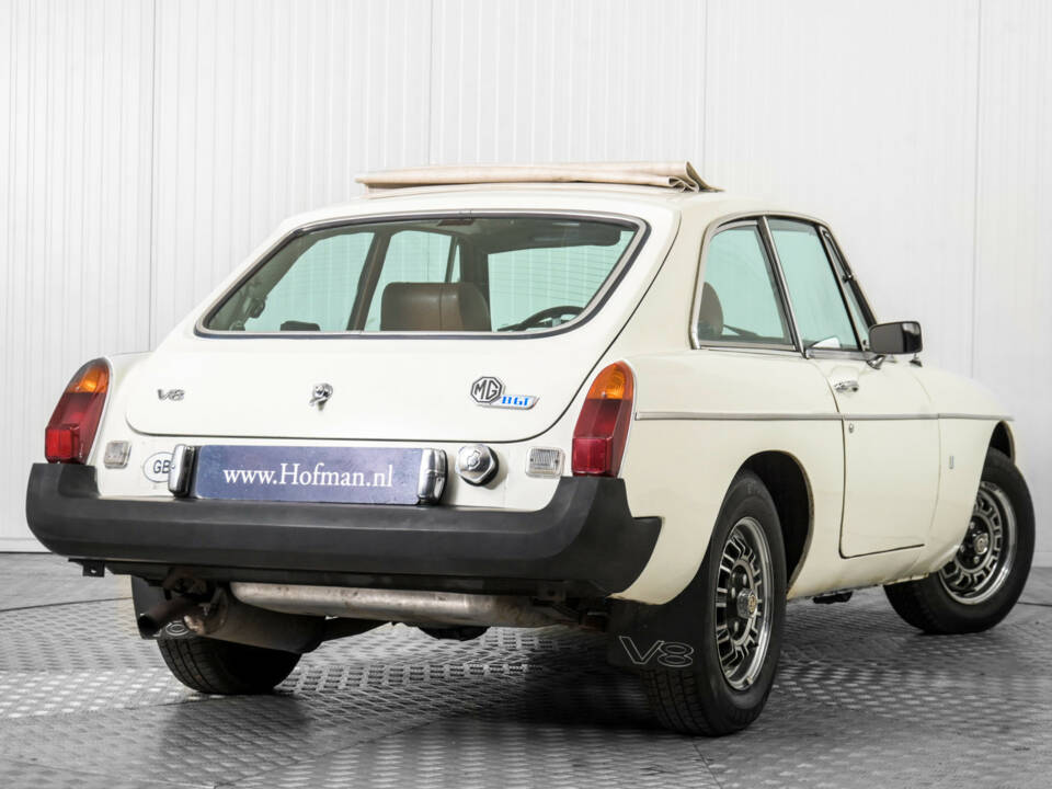 Image 44/50 of MG MGB GT V8 (1975)