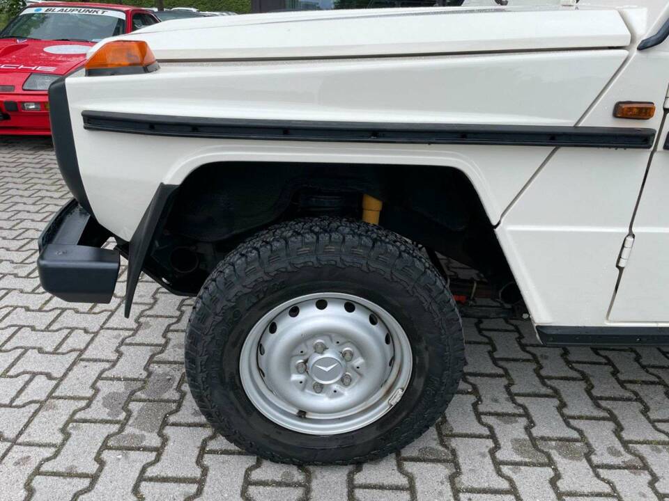 Afbeelding 9/19 van Mercedes-Benz 230 G (SWB) (1988)