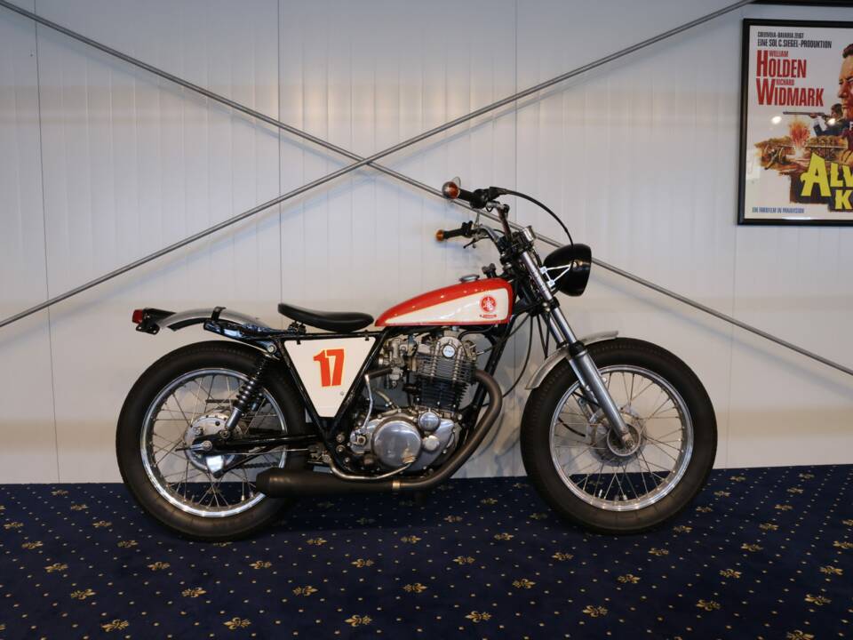 Image 2/30 of Yamaha SR500 (1981)