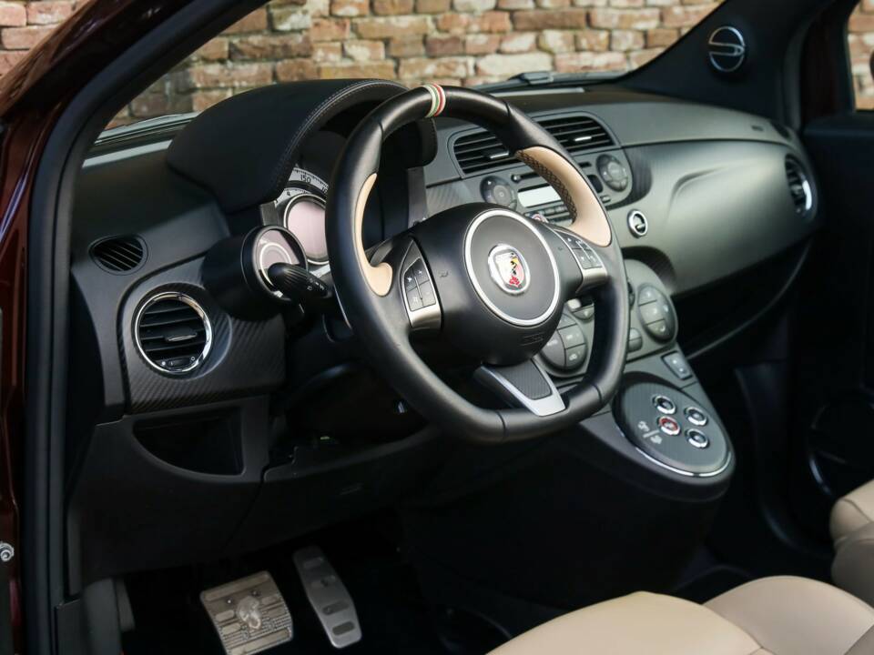 Imagen 9/50 de Abarth 695 "Edizione Maserati" (2013)