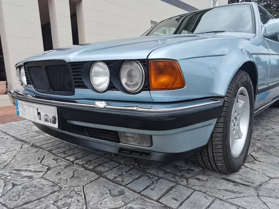 Imagen 23/26 de BMW 750i (1990)