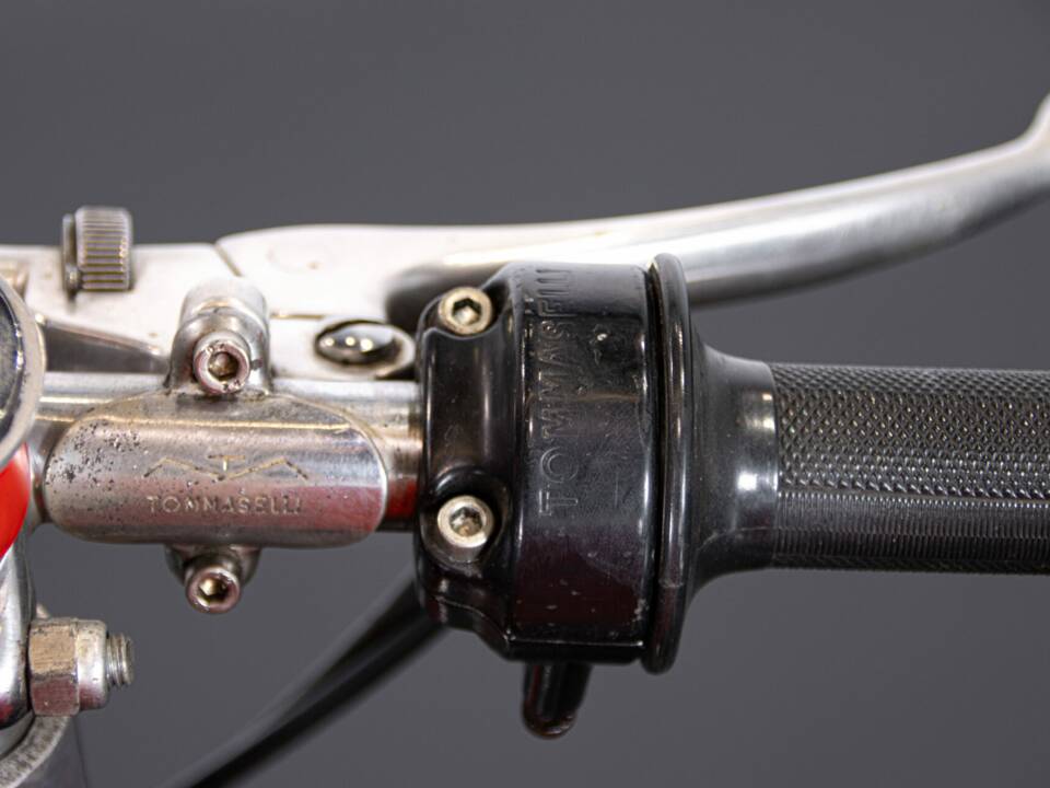 Image 50/50 of MV Agusta 350 S (1972)