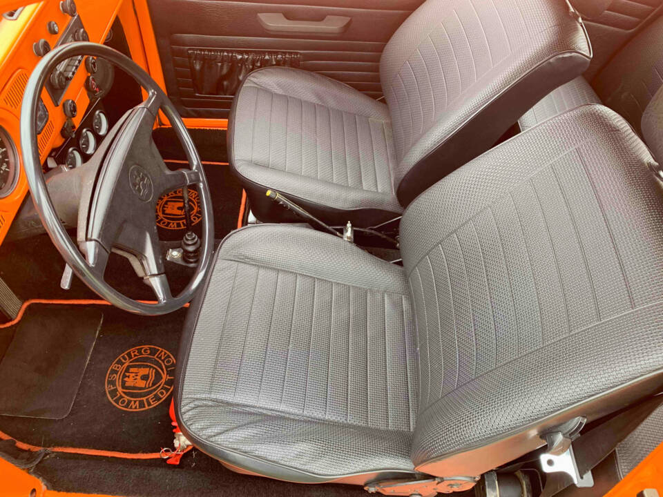 Image 4/5 of Volkswagen Coccinelle 1300 (1972)
