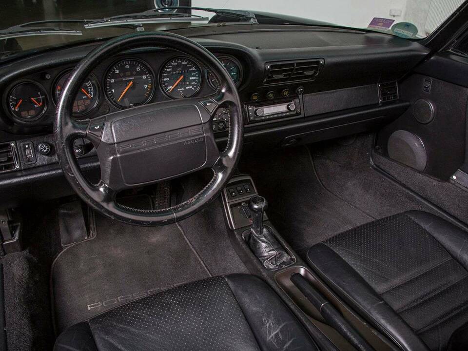 Bild 21/38 von Porsche 911 Carrera 2 (1992)