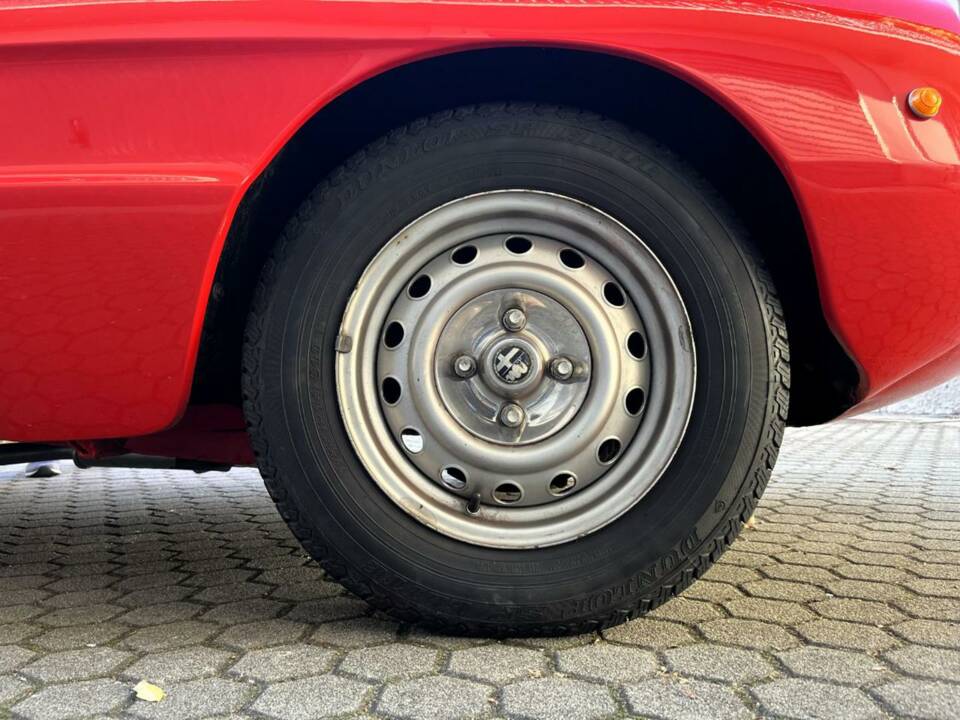 Bild 39/50 von Alfa Romeo Spider 1300 Junior (1973)