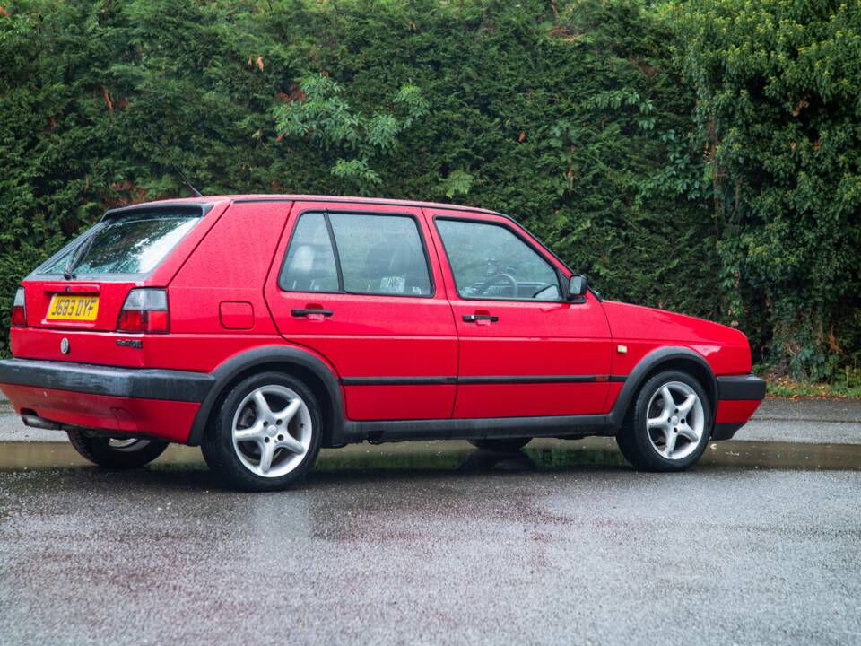 Image 35/50 de Volkswagen Golf III GTI 2.0 (1992)