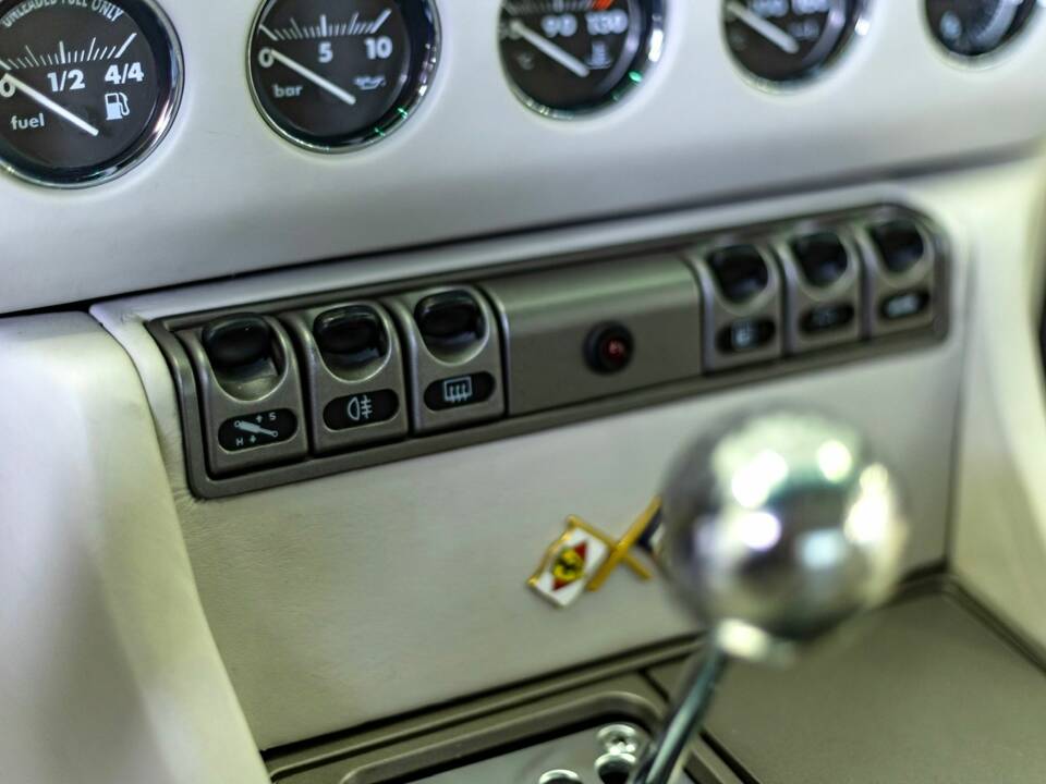 Image 16/29 of Ferrari 456 GT (1994)