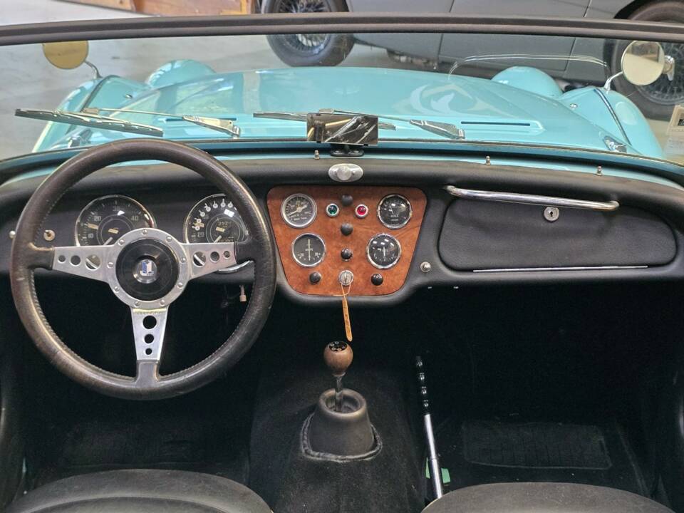 Image 33/50 of Triumph TR 3A (1959)