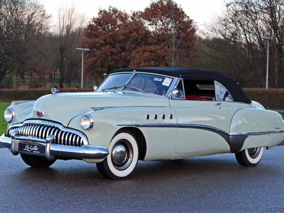 Image 3/21 of Buick Roadmaster (1949)