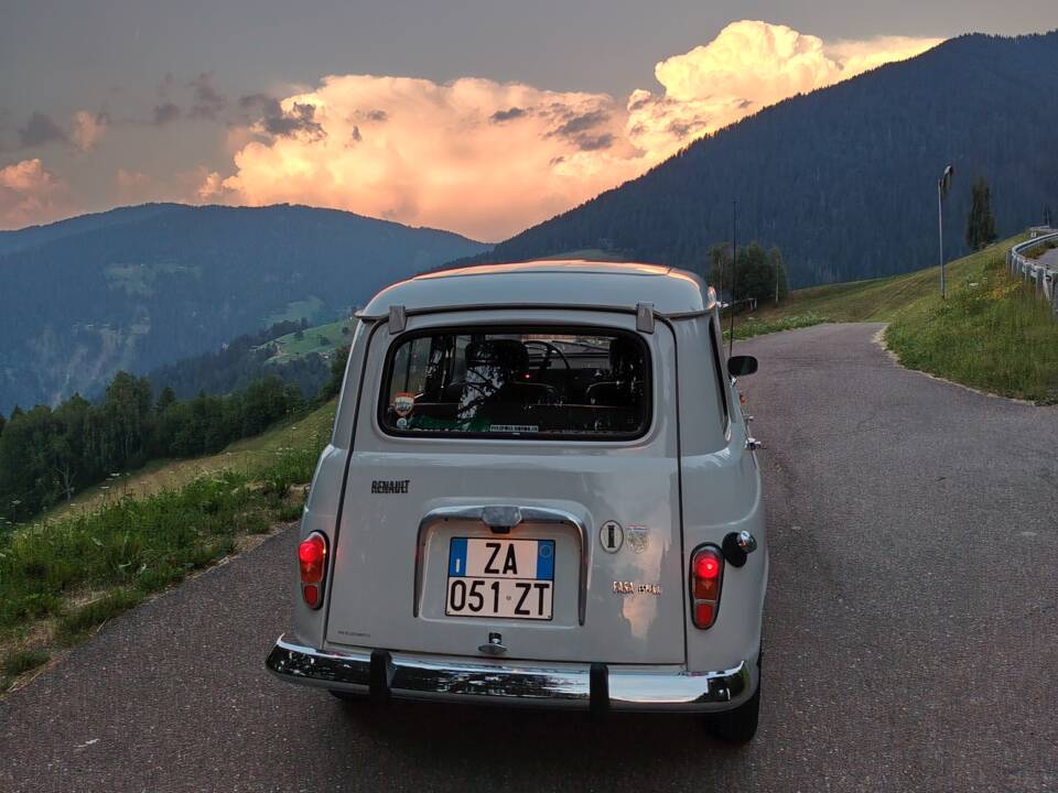 Imagen 4/31 de Renault R 4 (1968)