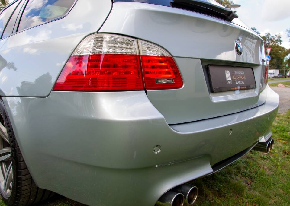 Afbeelding 18/41 van BMW M5 Touring (2008)