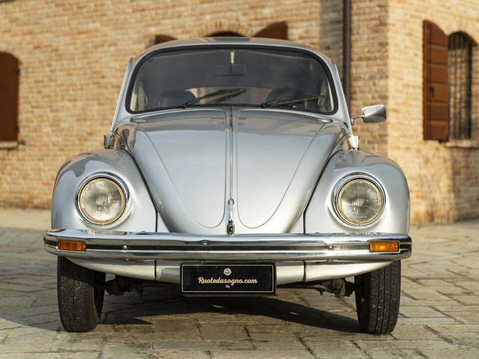 Image 3/49 of Volkswagen Beetle 1200 L (1982)