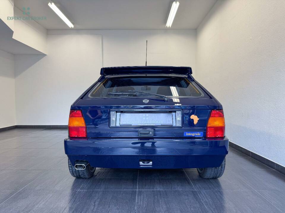 Immagine 8/66 di Lancia Delta HF Integrale Evoluzione II (1993)