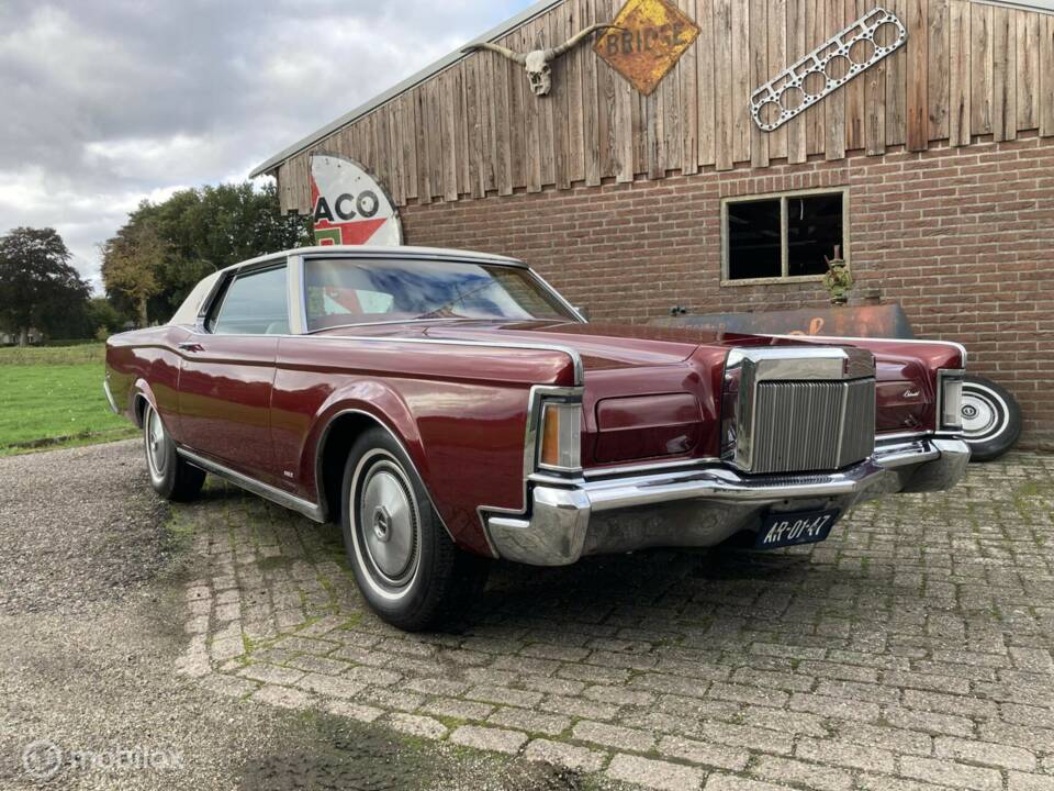 Image 34/50 of Lincoln Continental Mark III Hardtop Coupé (1971)
