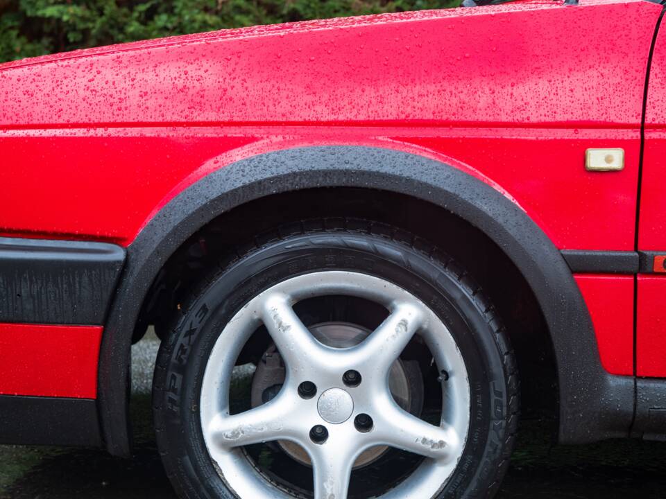 Image 15/50 de Volkswagen Golf III GTI 2.0 (1992)