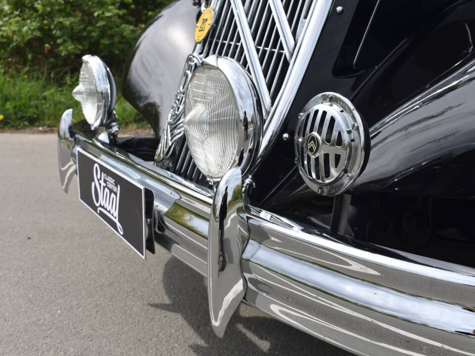 Image 44/57 de Citroën Traction Avant 15/6 (1950)