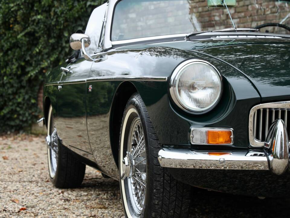 Bild 39/50 von MG MGB (1968)