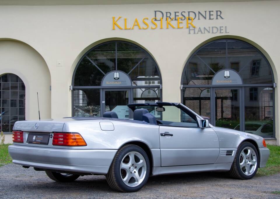 Image 7/34 of Mercedes-Benz 300 SL (1991)