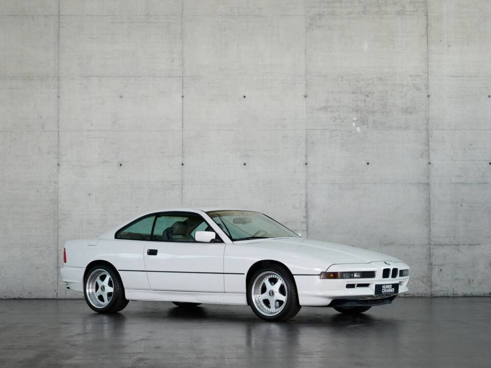 Immagine 19/50 di BMW 850i (1990)
