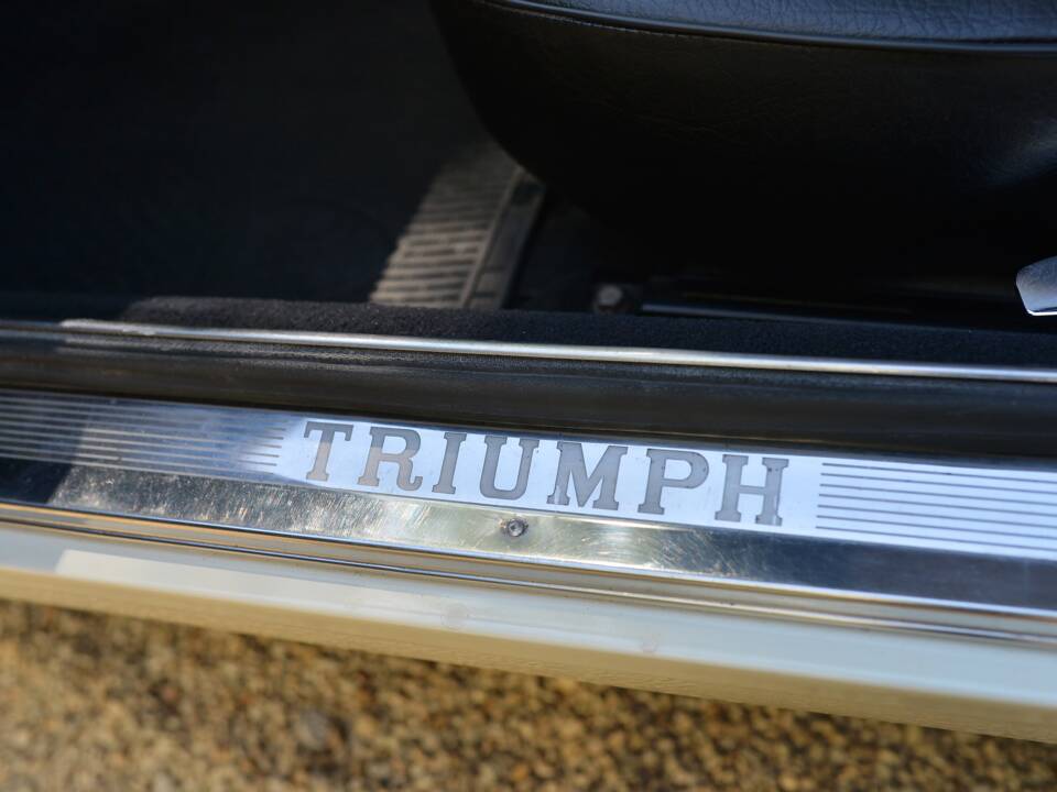 Image 18/23 de Triumph Stag (1972)