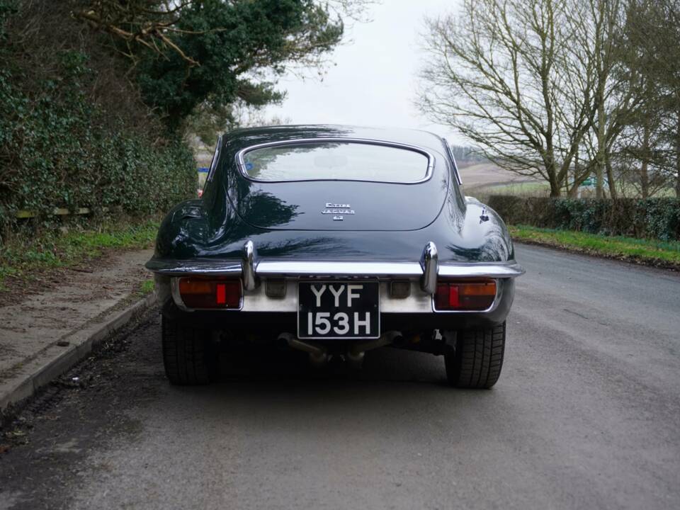 Afbeelding 5/18 van Jaguar E-Type (1970)