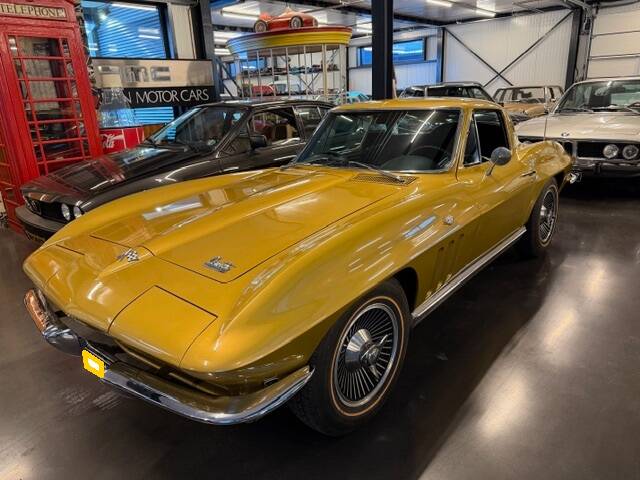 Bild 1/21 von Chevrolet Corvette Sting Ray (1966)