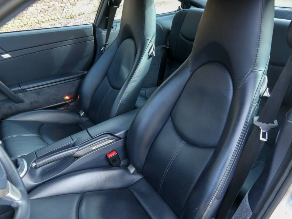 Image 47/50 of Porsche 911 Carrera S (2004)