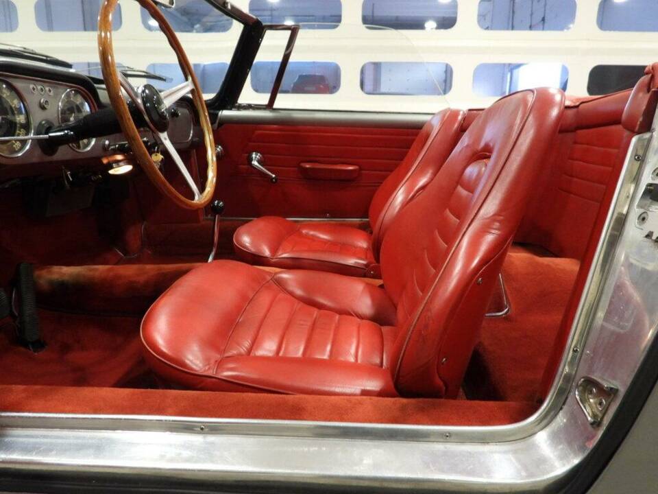 Image 3/10 of Lancia Flaminia GT Touring (1961)