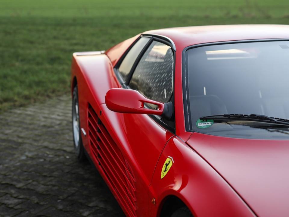 Image 30/49 of Ferrari Testarossa (1991)