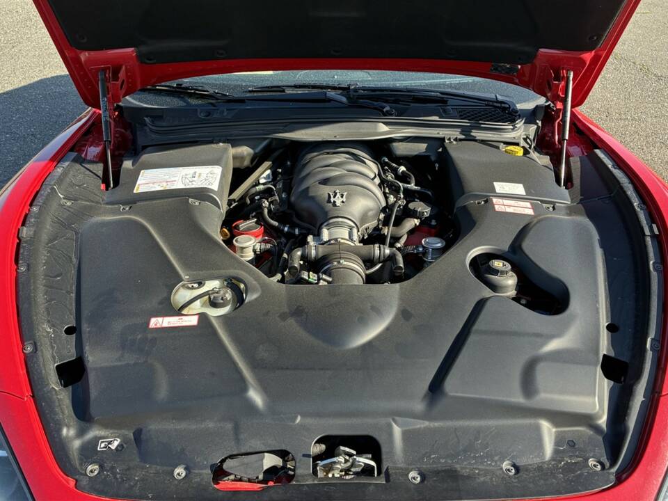 Image 43/54 of Maserati GranCabrio Sport (2015)
